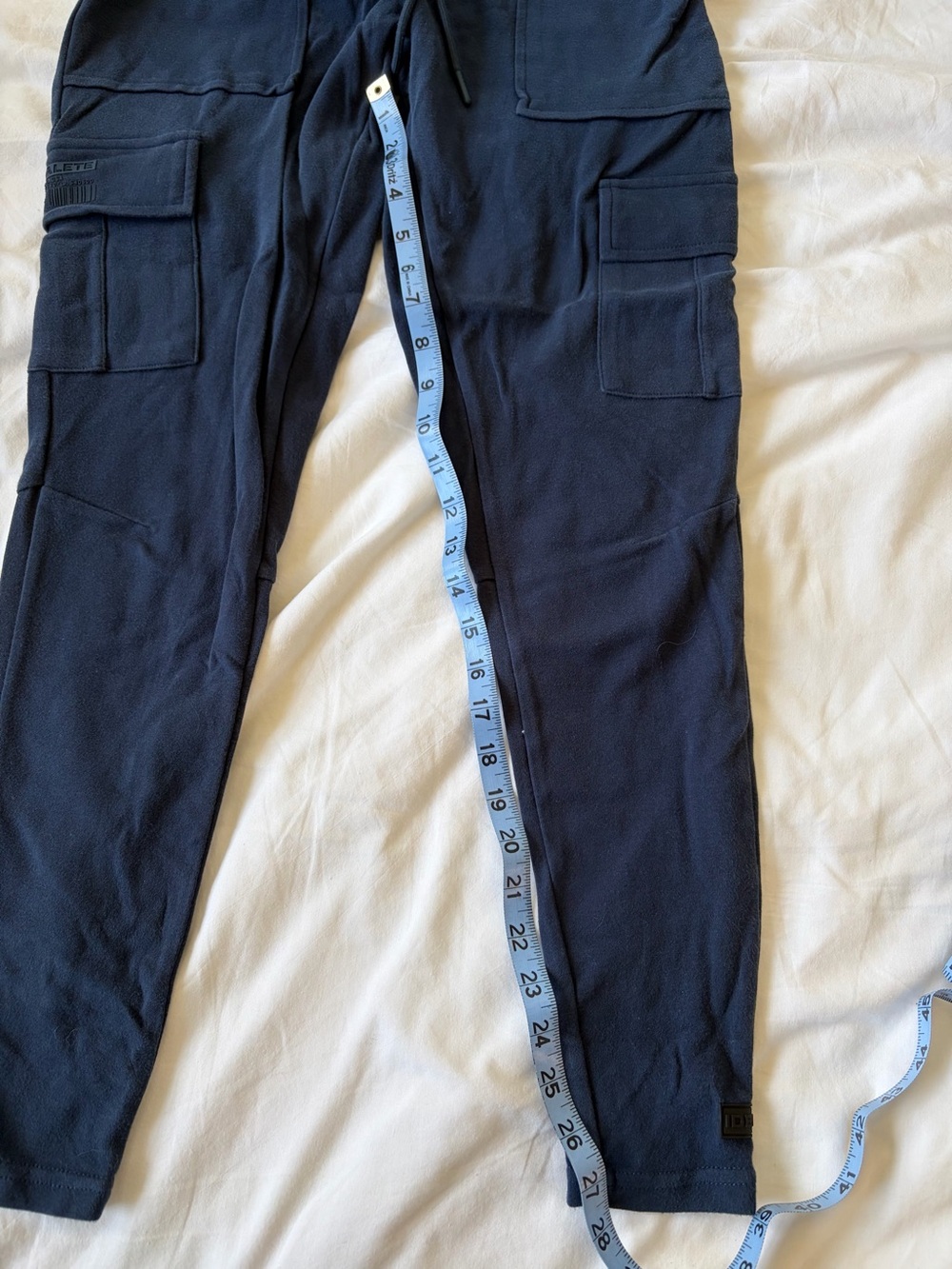 Alphalete Identity Cargo Women’s Joggers - Picture 2 of 5
